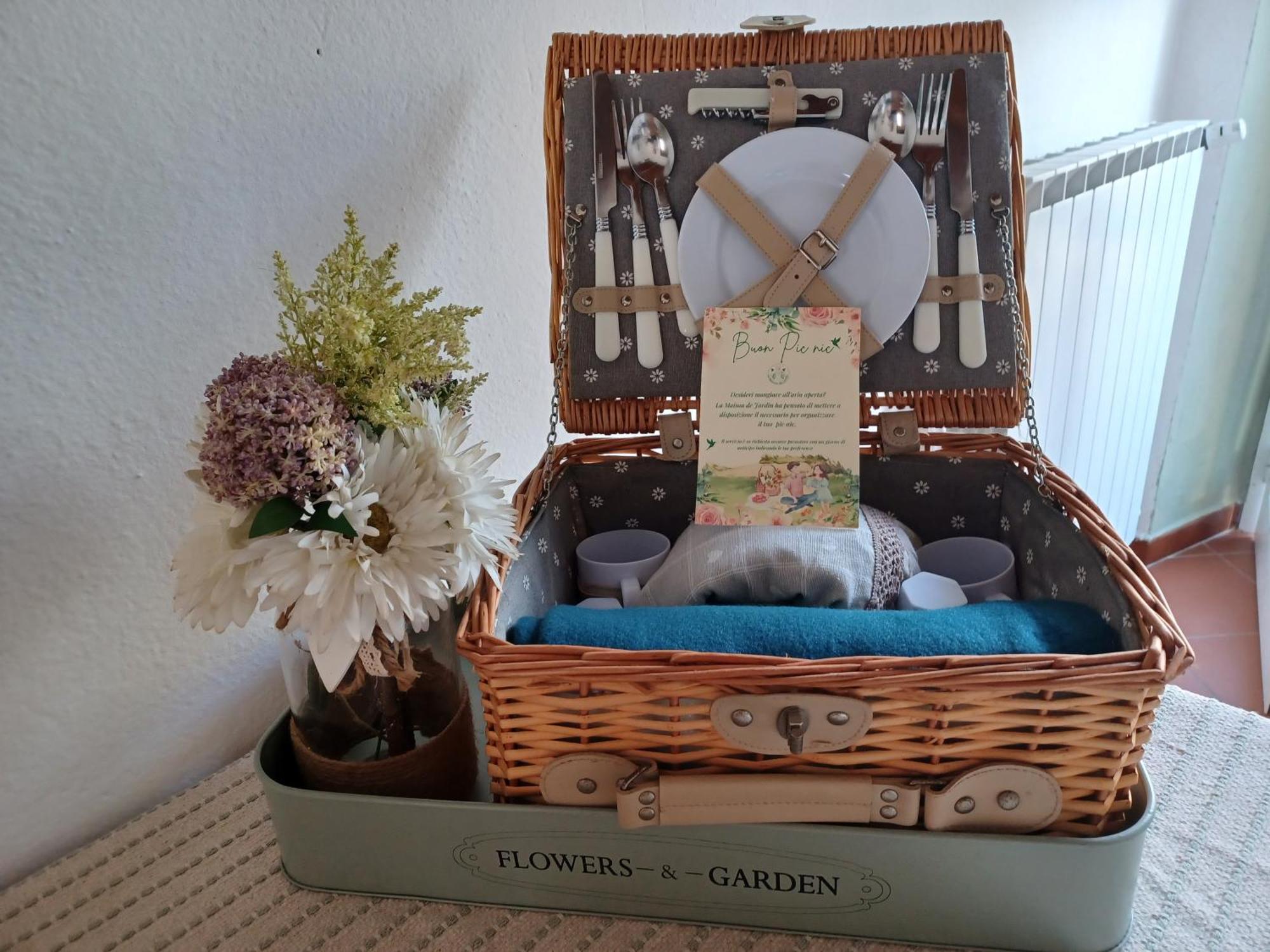 La Maison De Jardin 루카 외부 사진